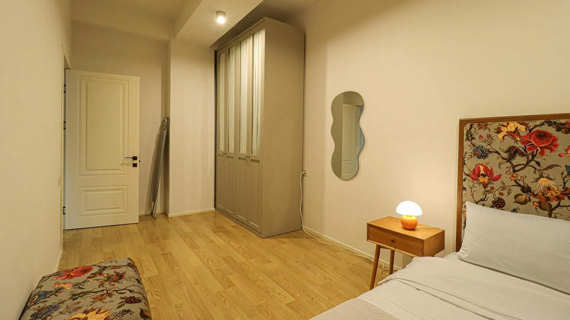Apartman Modern Central Apt Near Stamba - By Wehost Tbiliszi